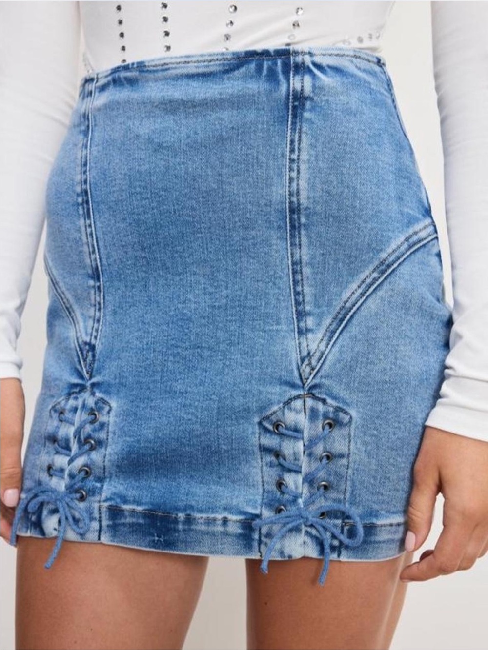 Good American Dolly Lace Mini Skirt